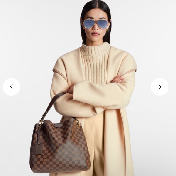 Louis Vuitton Handbags - Louis Vuitton PM Graceful